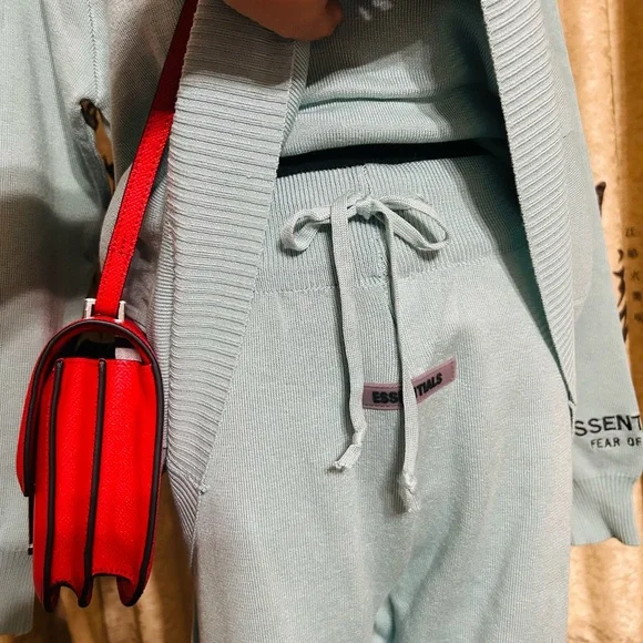 Essentials Women’s Jogger set NWT - Picture 5 of 8